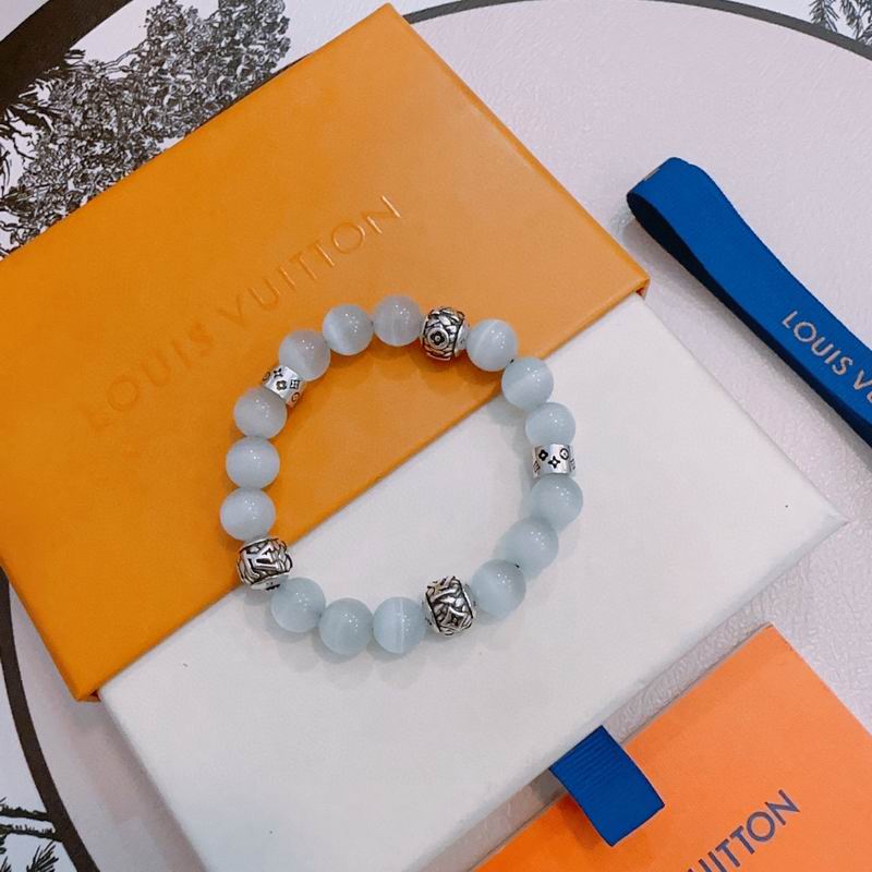 Lv Bracelet 02yxs16
